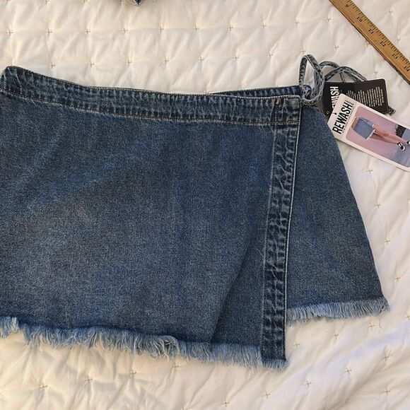 Rewash Blue Denim Skirt asymmetrical skort size 9/29 new with tags - Picture 8 of 8